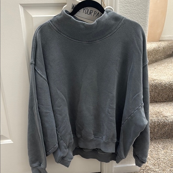 Joah brown turtleneck sweatshirt - Picture 1 of 5